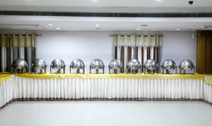 Treebo Surabhi Luxury Rooms - Photo5