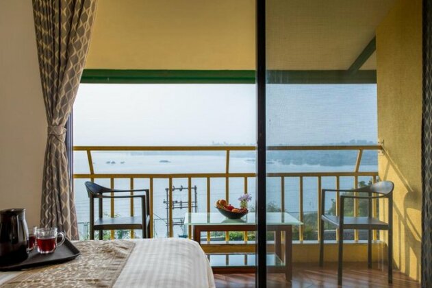 Blue Lake Retreat - Photo2