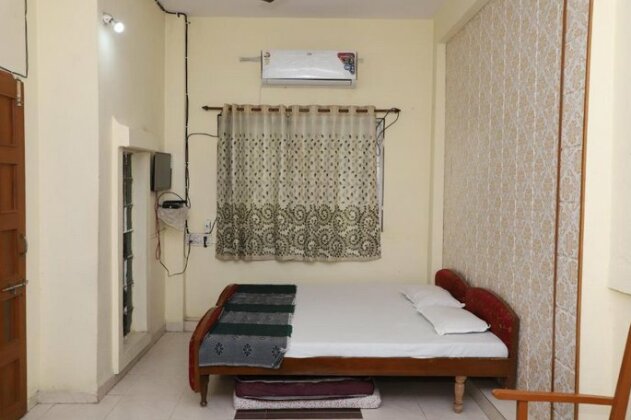 Gokul Home Stay Indore - Photo2