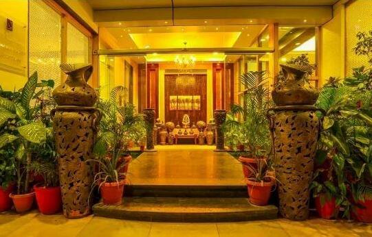 Golden Gate Hotel Indore - Photo5
