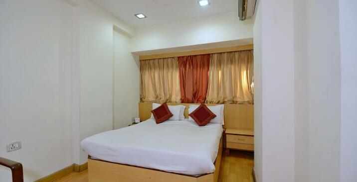 Hotel Kalinga Indore - Photo2