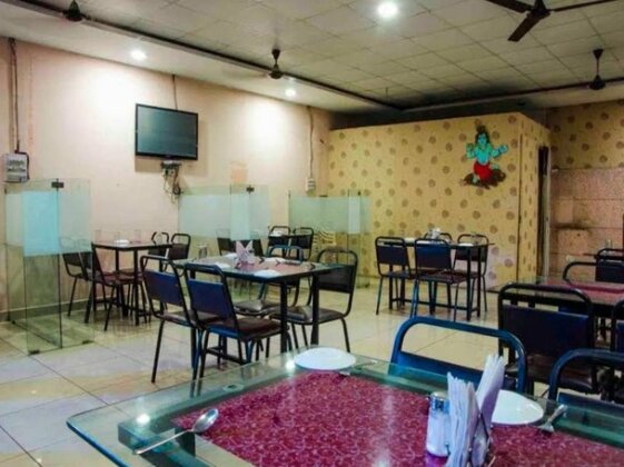 Hotel Kanha Indore - Photo4
