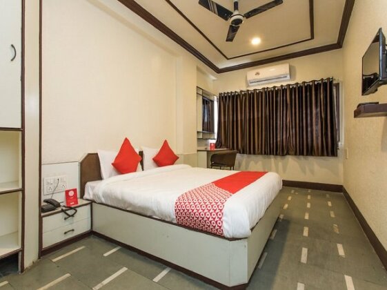 OYO 2760 Hotel Chanakya - Photo2