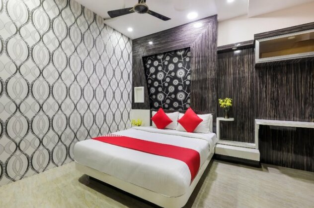 OYO 48468 Hotel Karnawat Palace - Photo2