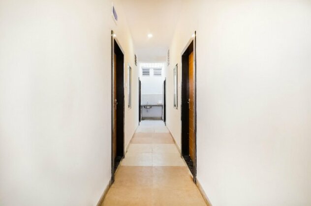 OYO 65977 Hotel Expression - Photo2