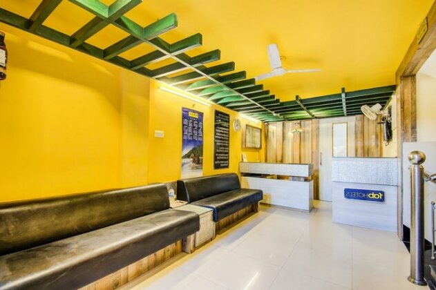 OYO Premium Satya Sai Square - Photo3
