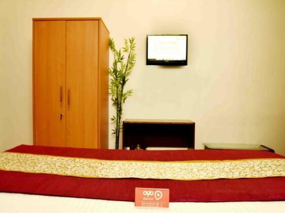 OYO Rooms Crystal IT Park Indore - Photo2
