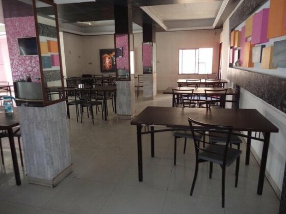 Park Hotel Indore - Photo4