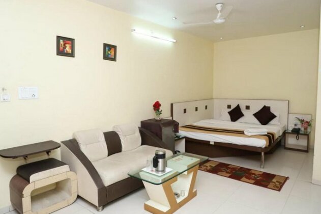 Hotel Ankit Residency - Photo2