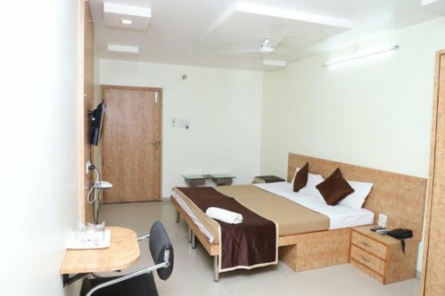 Hotel Ankit Residency - Photo4