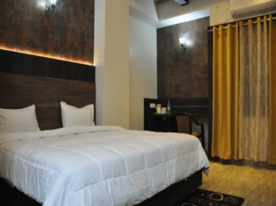 Hotel Mid Town - B - Photo2
