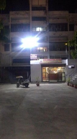 Hotel Shyama Inn - Photo3