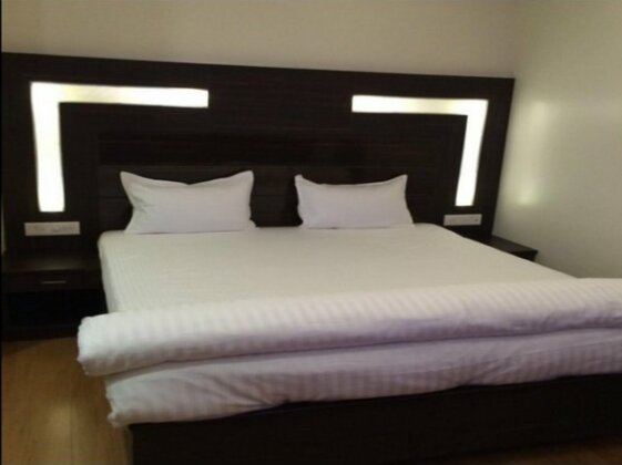 Hotel The Samrat - Photo5