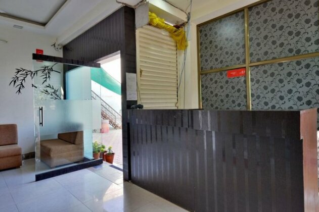 OYO 3603 White Pearl Hotel - Photo3