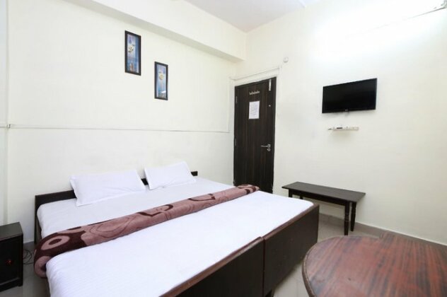 SPOT ON 39822 Hotel Mayur - Photo2