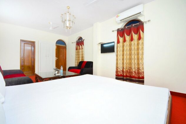 SPOT ON 39627 Hotel Samrat SPOT - Photo2