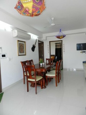 Airport Runway View Apartment - Photo3