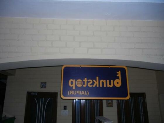 Bunkstop Hostel Jaipur - Photo2