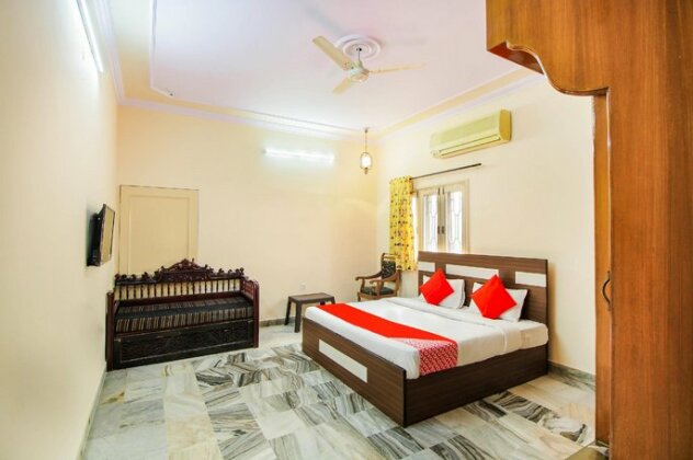 FabExpress Raj Megh - Photo5