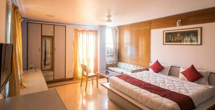 Fly View Hotel - Photo3