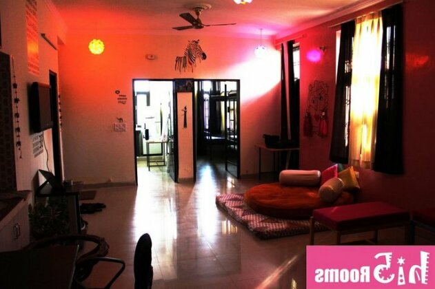 Hi5 Rooms - Photo3