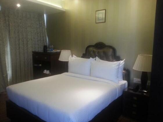 Hotel Golden Oak - Photo3