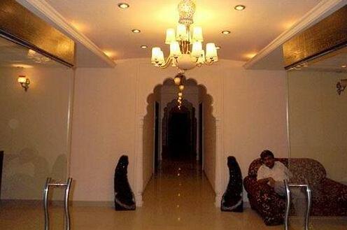 Hotel Malak Mahal Palace - Photo3