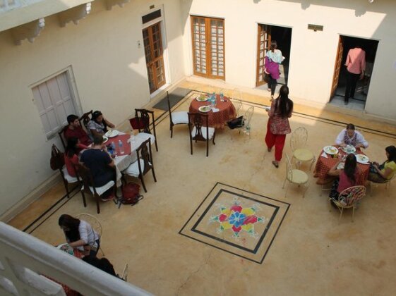 Hotel Shree Niwas - Photo3