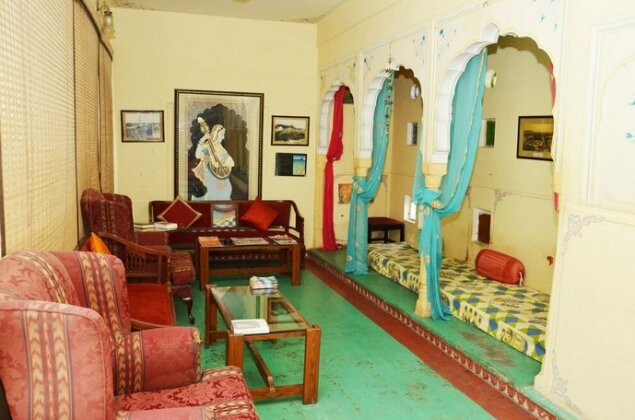 Karnot Mahal - Photo3