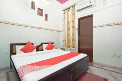 OYO 37794 Hotel Hariom