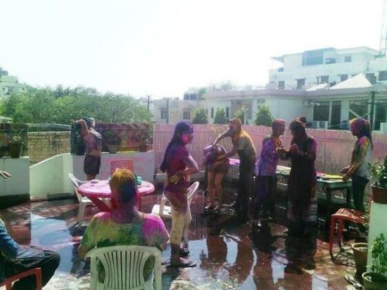 Pink Turban - Photo2
