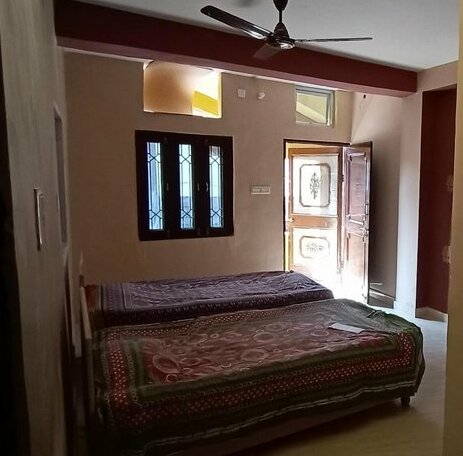 Pure Bhakti Center - Photo4