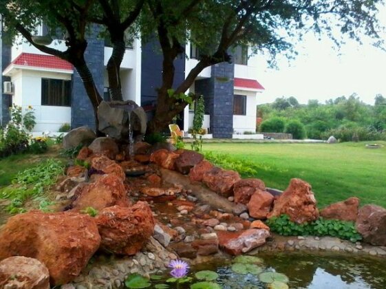 Riverarch Greenfields Resort - Photo2