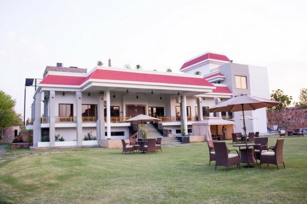 Riverarch Greenfields Resort - Photo3