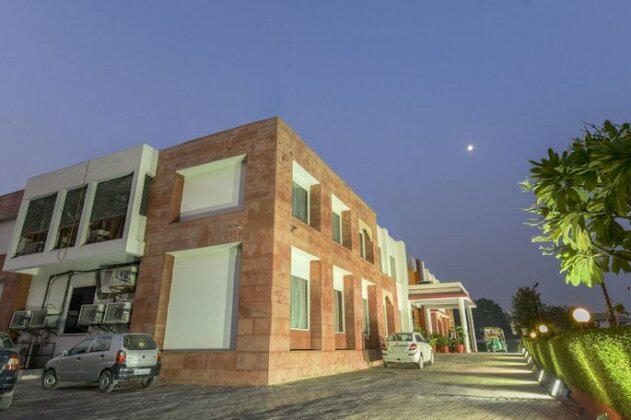 Photo 3
