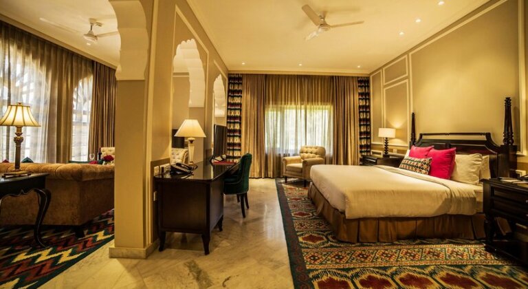 Taj SMS Hotel - Photo5