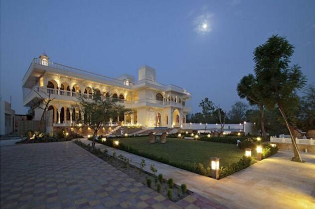 TalaiBagh Palace - Photo4