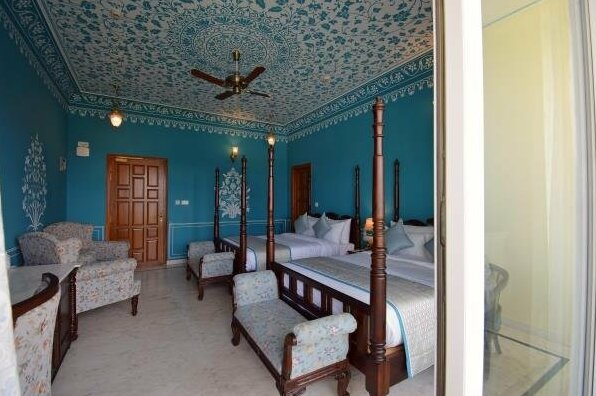 Umaid Farm Resort - A Legacy Vintage Stay in Jaipur - Photo4