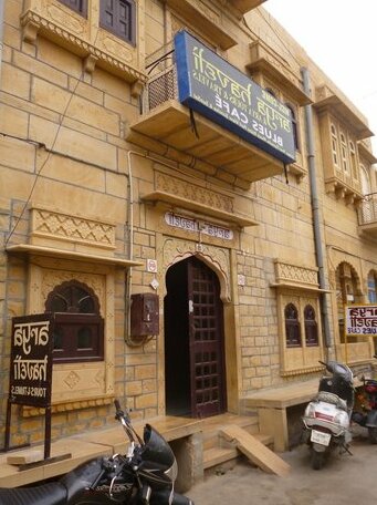 Arya Haveli - Photo2
