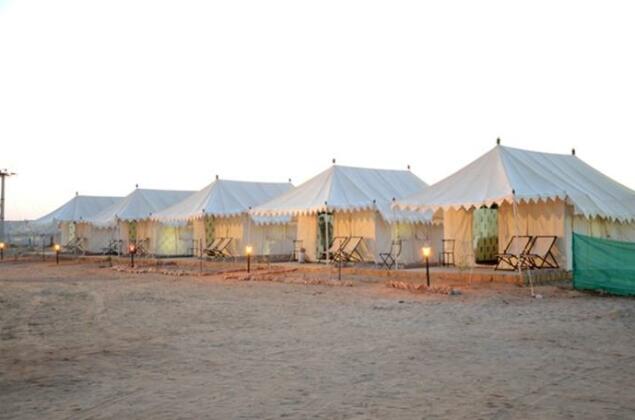 Camp Paradise - Photo5