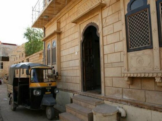 Golden Marigold Hotel - Photo2