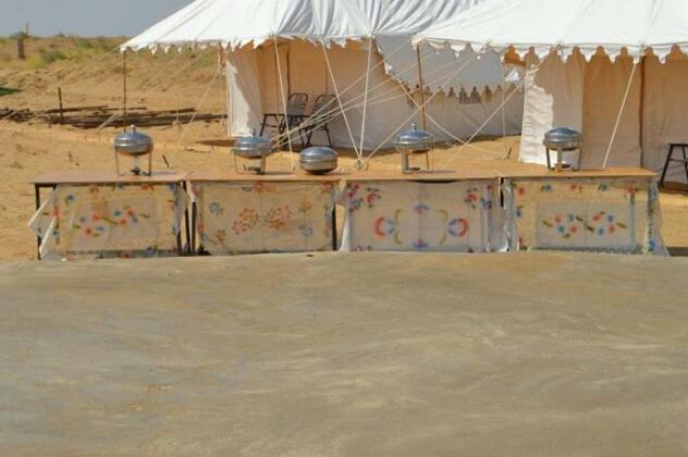 Jade Camp - Photo4