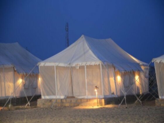 Lamp Desert Camp - Photo3