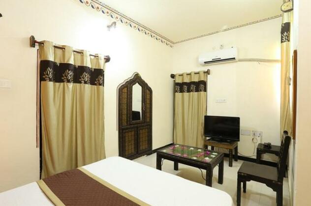 Oyo 9933 Hotel Meera Mahal - Photo5