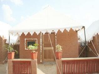 Raghu Resorts - Photo2