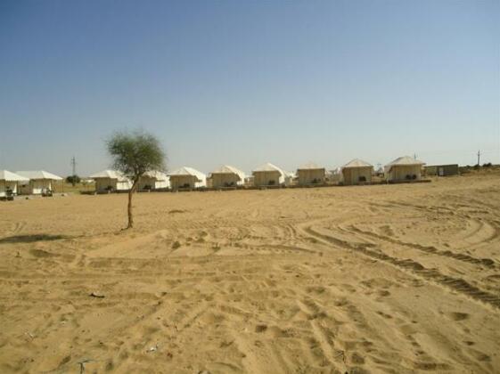 Seven Palms Desert Camp