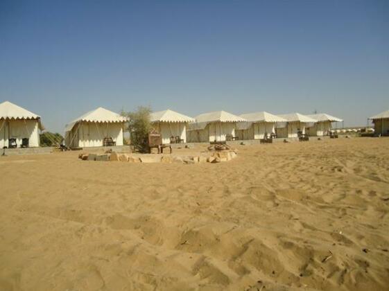 Seven Palms Desert Camp - Photo3