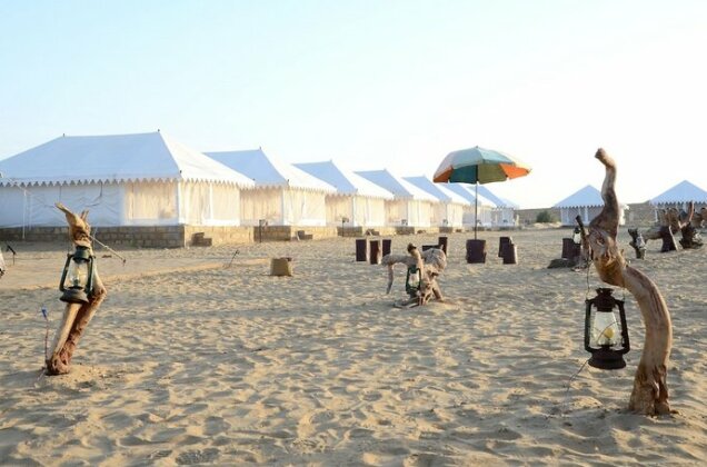 Sheesh Mahal Desert Camp - Photo2