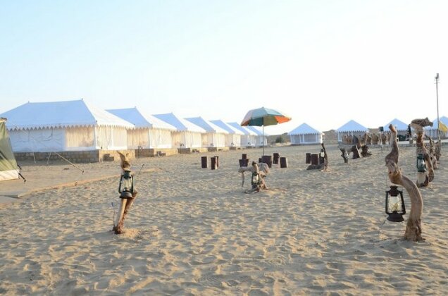 The Chirag Desert Camp - Photo2