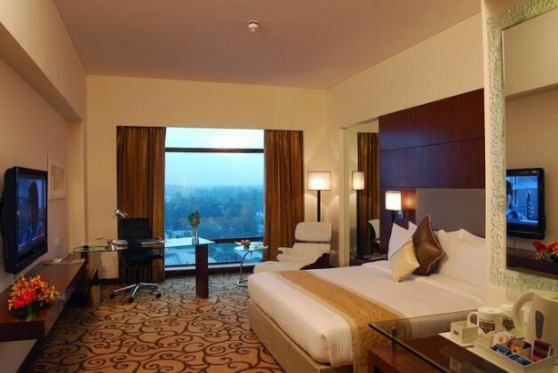 Country Inn & Suites by Radisson Jalandhar City - Photo4